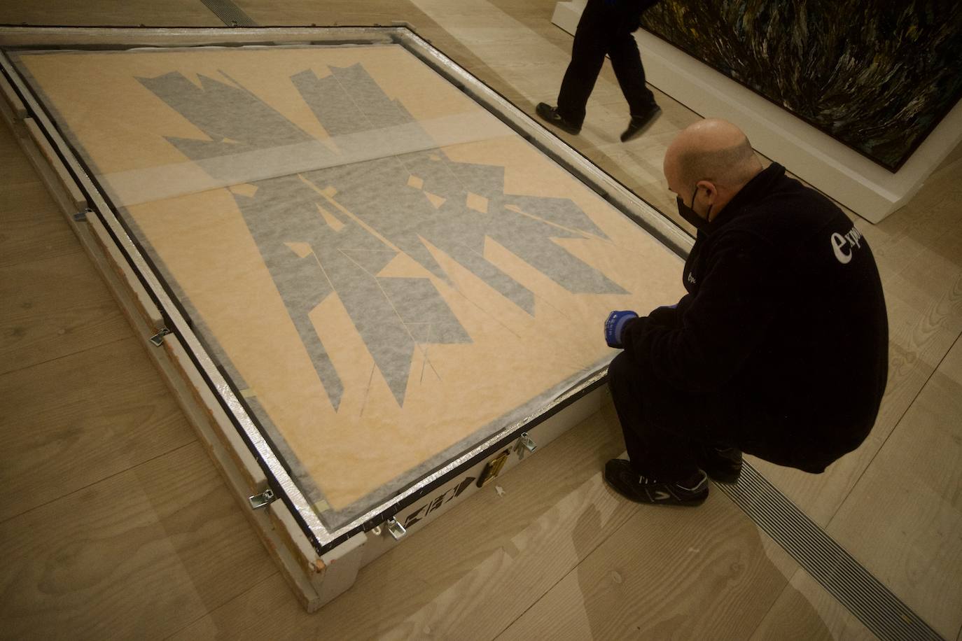 Fotos: Montaje de la exposición &#039;Atlas, coordenadas e identidades en la colección Mariano Yera&#039;