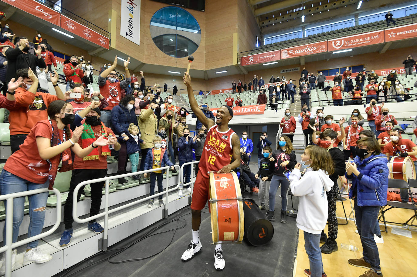 Fotos: El UCAM supera al Tenerife y se clasifica para la Copa del Rey