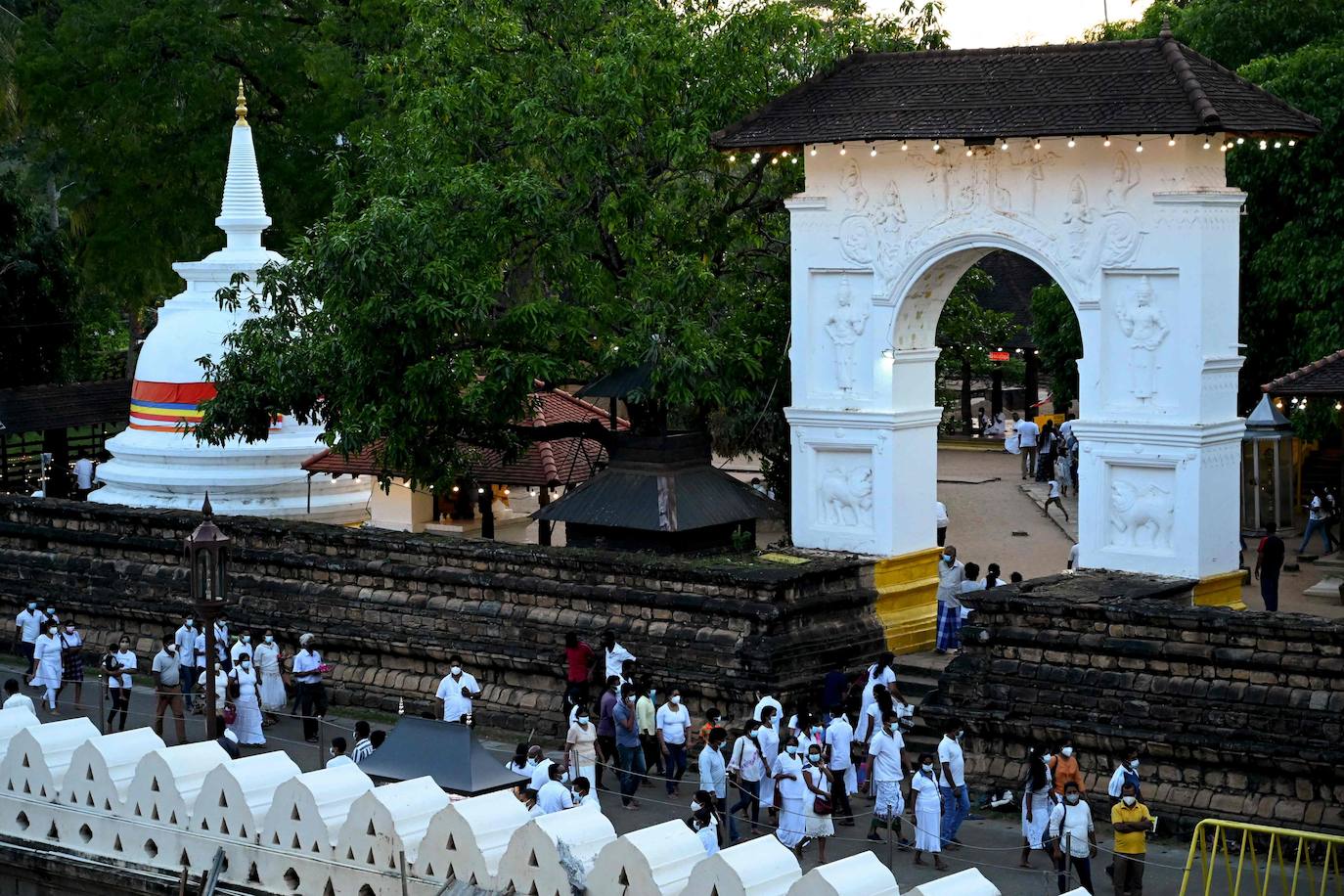 Fotos: Procesión religiosa en Sri Lanka