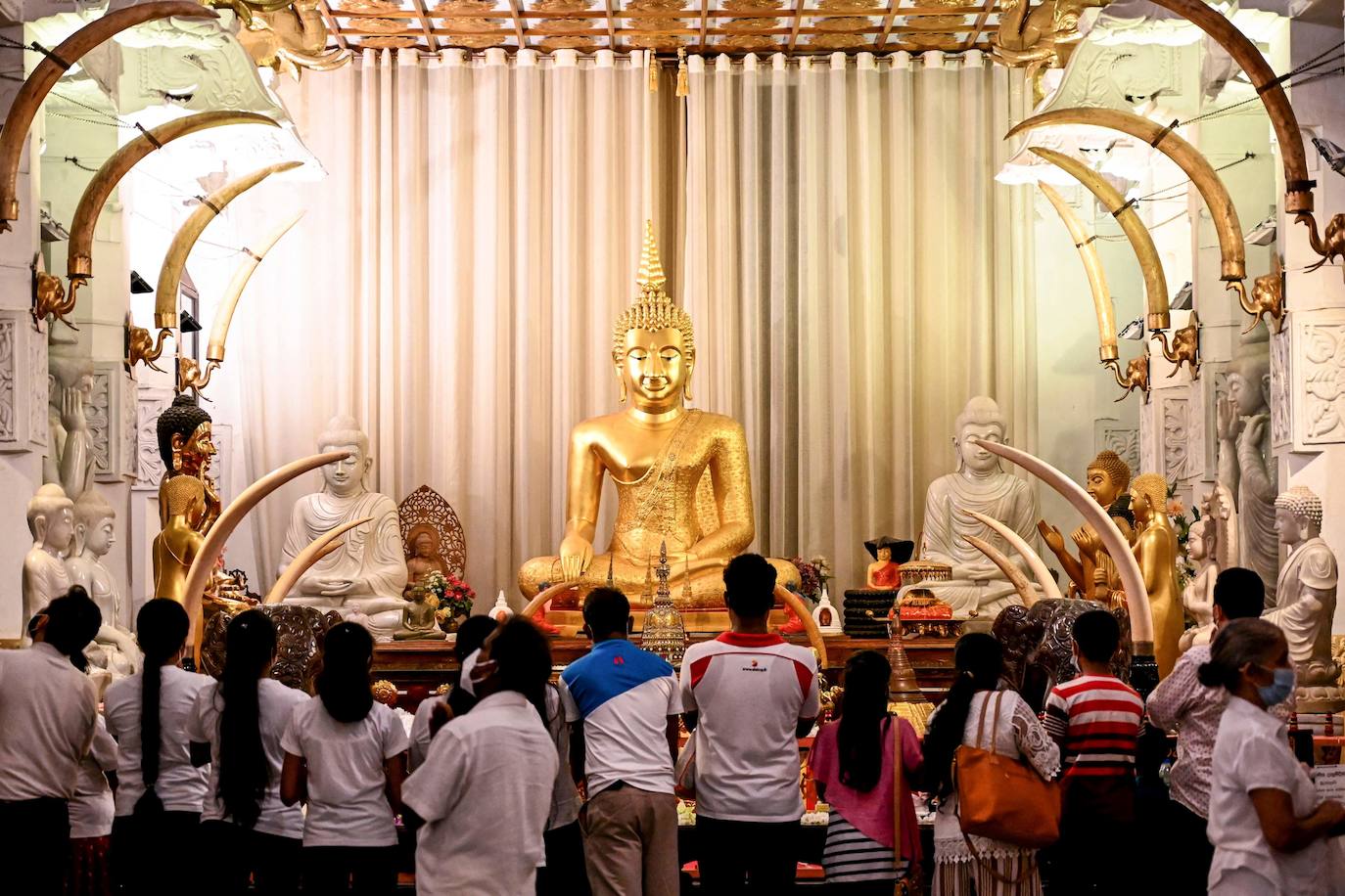 Fotos: Procesión religiosa en Sri Lanka