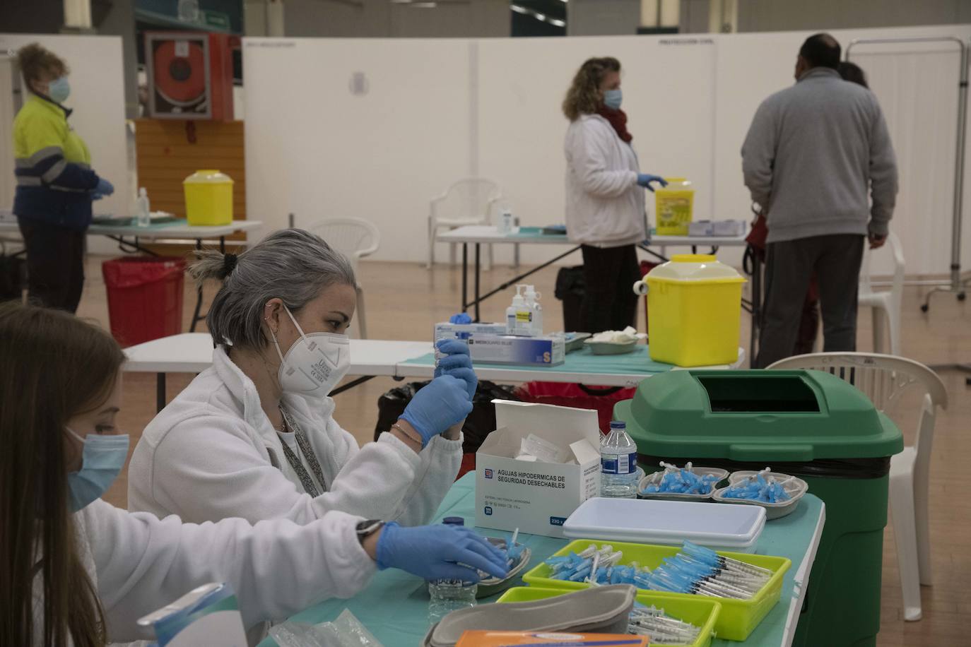 Fotos: Tercera dosis de la vacuna en Cartagena