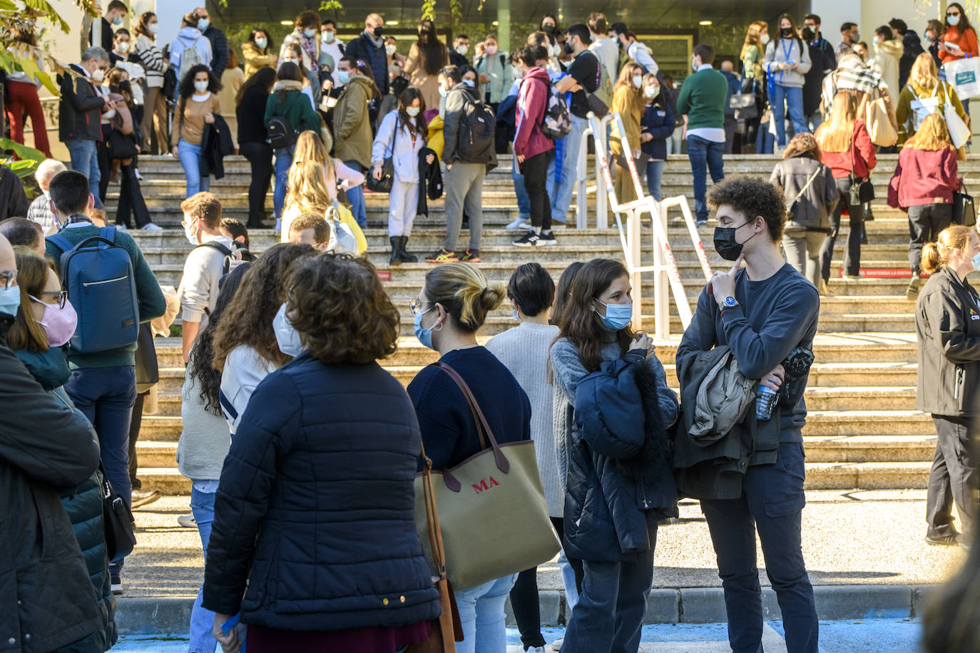 Fotos: Convocatoria de exámenes del MIR en la Región de Murcia