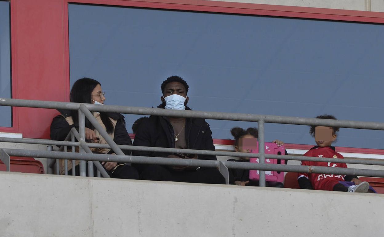 Drenthe, este domingo, en el Enrique Roca durante el partido del Real Murcia.