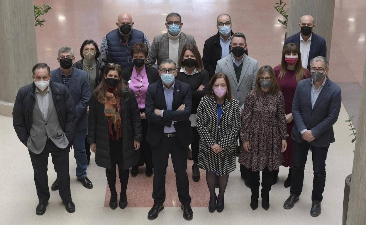 Equipo de José Luján para su candidatura a rector de la UMU.