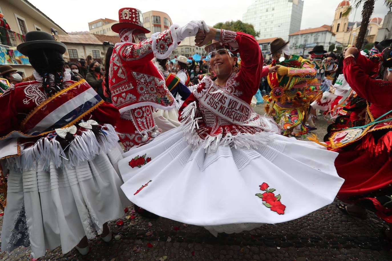Fotos: Un beso y una vacuna para el Pepino