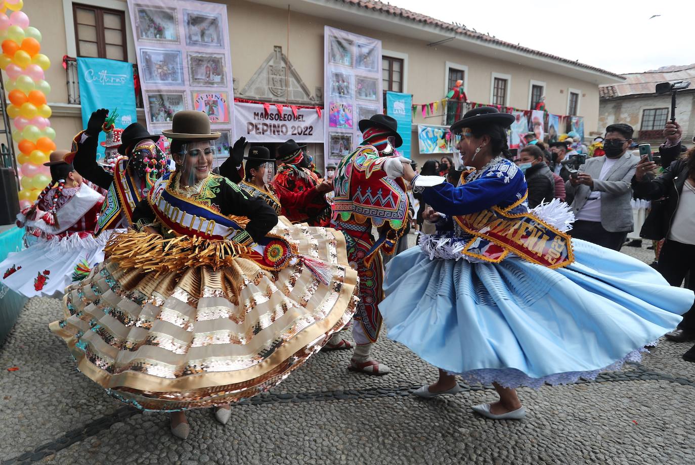 Fotos: Un beso y una vacuna para el Pepino
