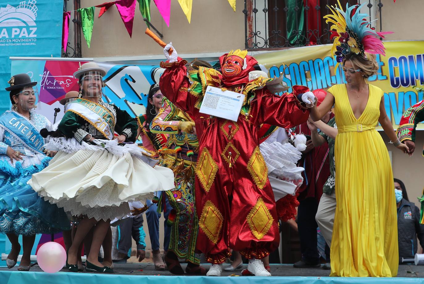 Fotos: Un beso y una vacuna para el Pepino
