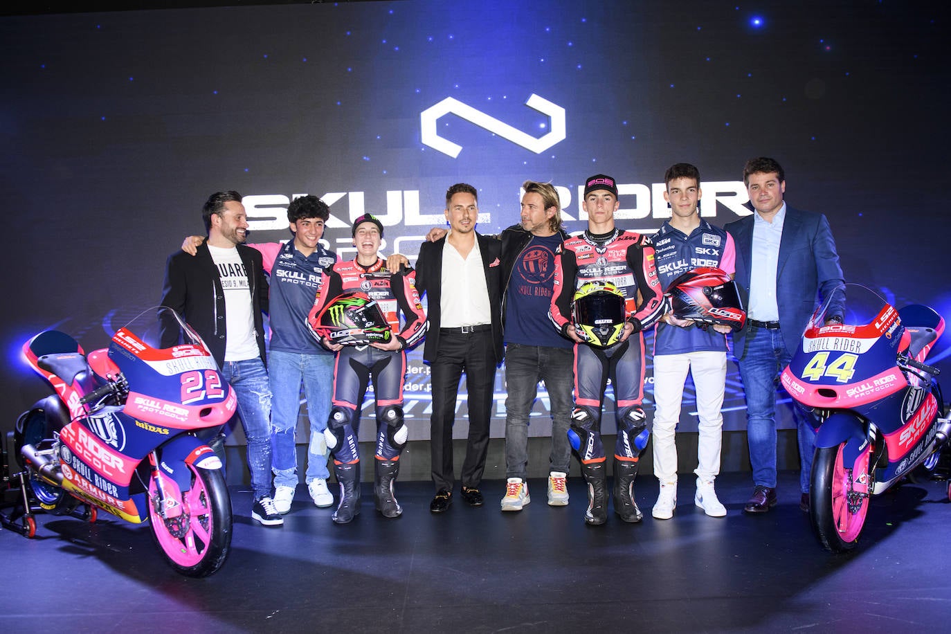 Fotos: El equipo BOÉ SKX presenta en Murcia su nuevo proyecto con Ana Carrasco