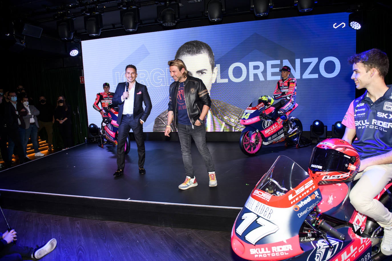 Fotos: El equipo BOÉ SKX presenta en Murcia su nuevo proyecto con Ana Carrasco