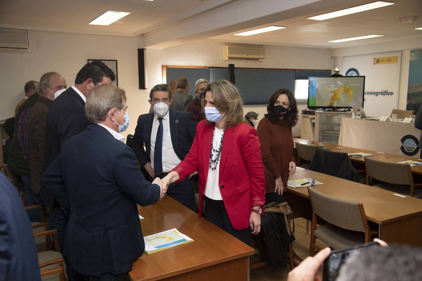 Fotos: La ministra Ribera visita la Región para comprobar el estado del Mar Menor