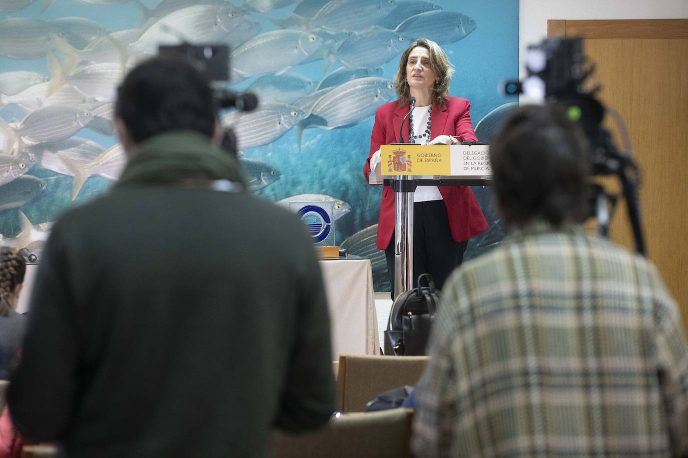 Fotos: La ministra Ribera visita la Región para comprobar el estado del Mar Menor