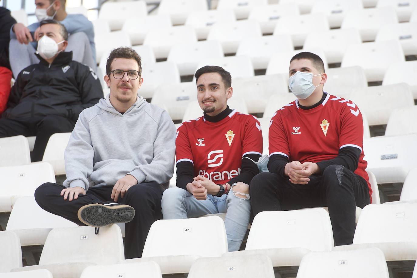 Fotos: Búscate en las gradas del Enrique Roca