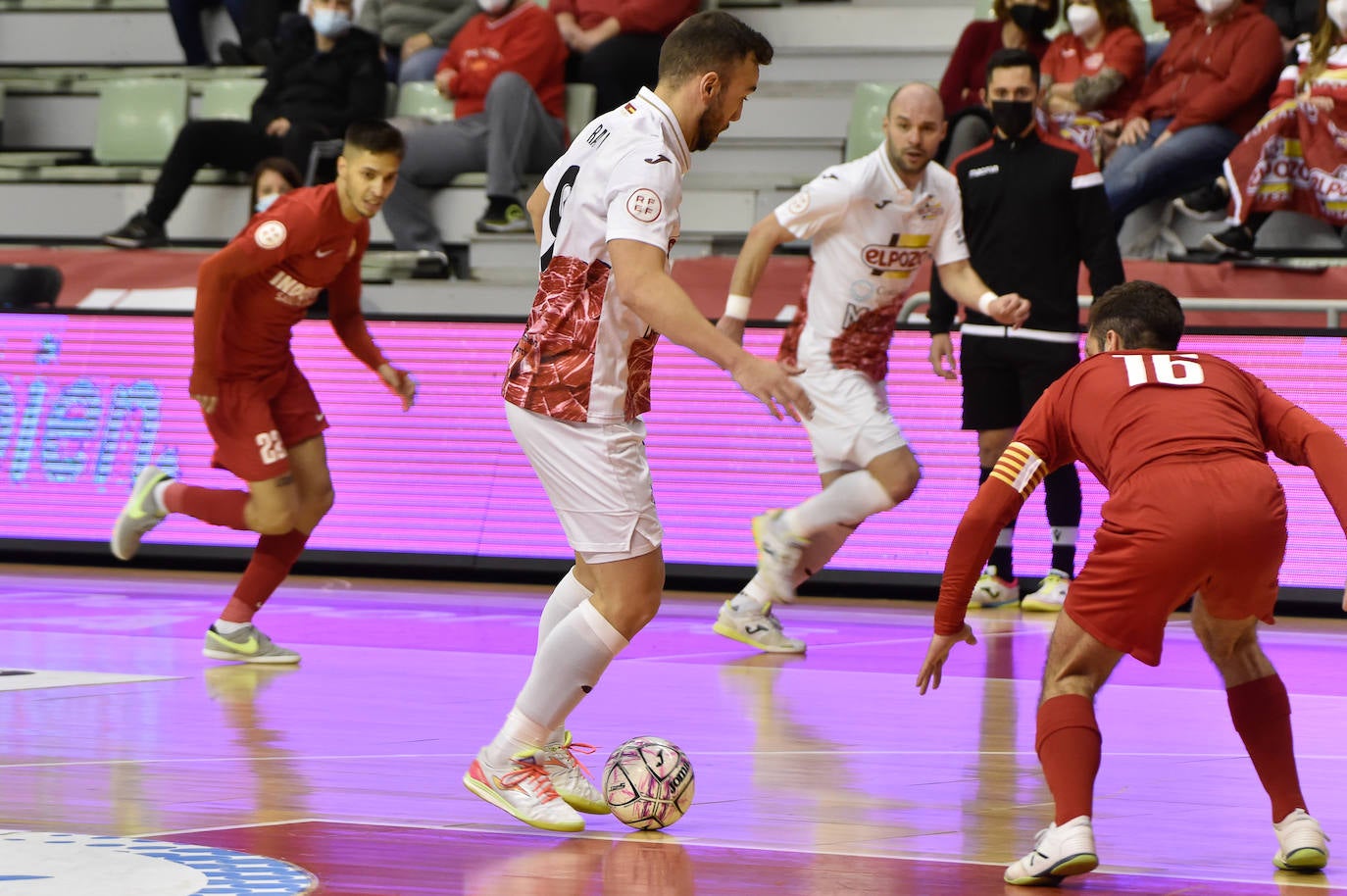 Fotos: La victoria de ElPozo, en imágenes