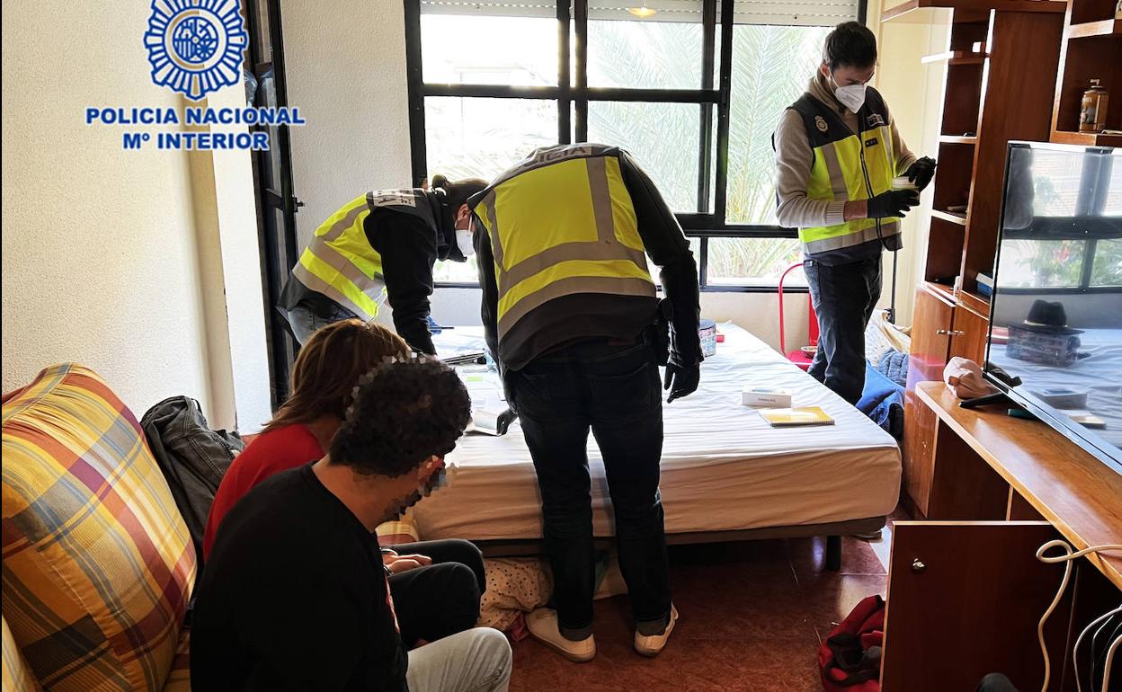 Registro domiciliario en El Palmar. 