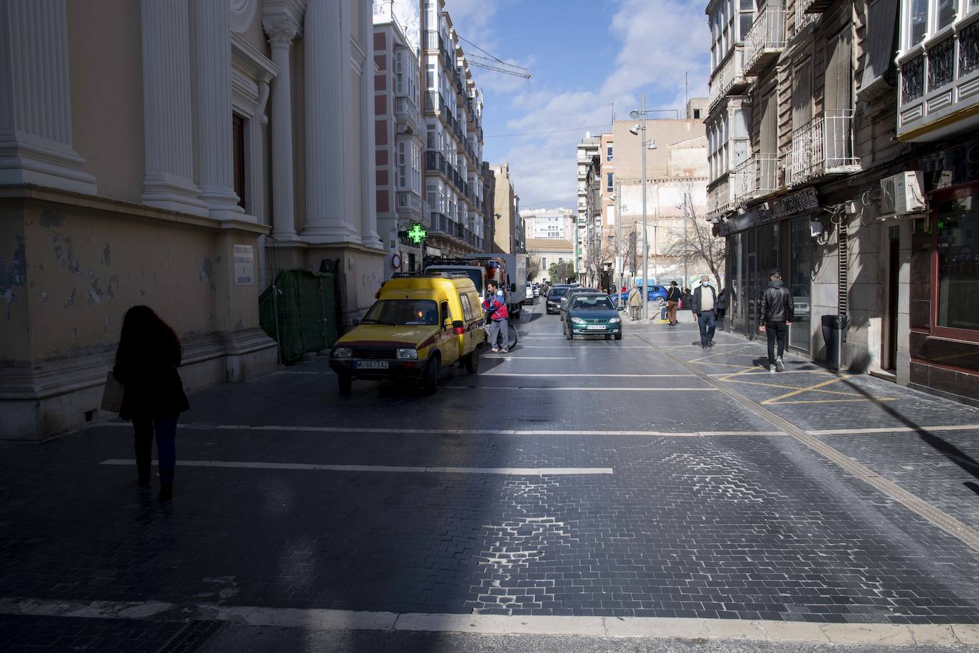 Fotos: Las calles de las procesiones acusan la falta de conservación del pavimento en Cartagena
