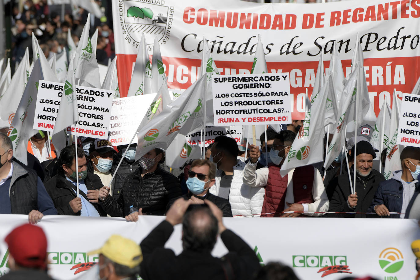 Fotos: Los agricultores salen a la calle en Murcia por la mejora del sector