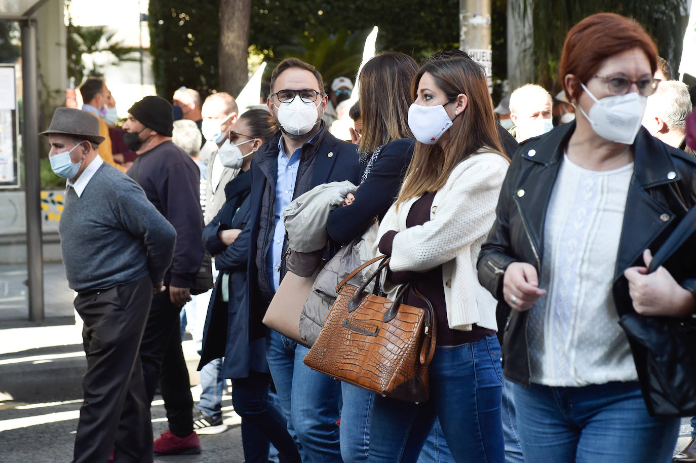 Fernando López Miras saluda a Lucas Jiménez, presidente del Scrats.