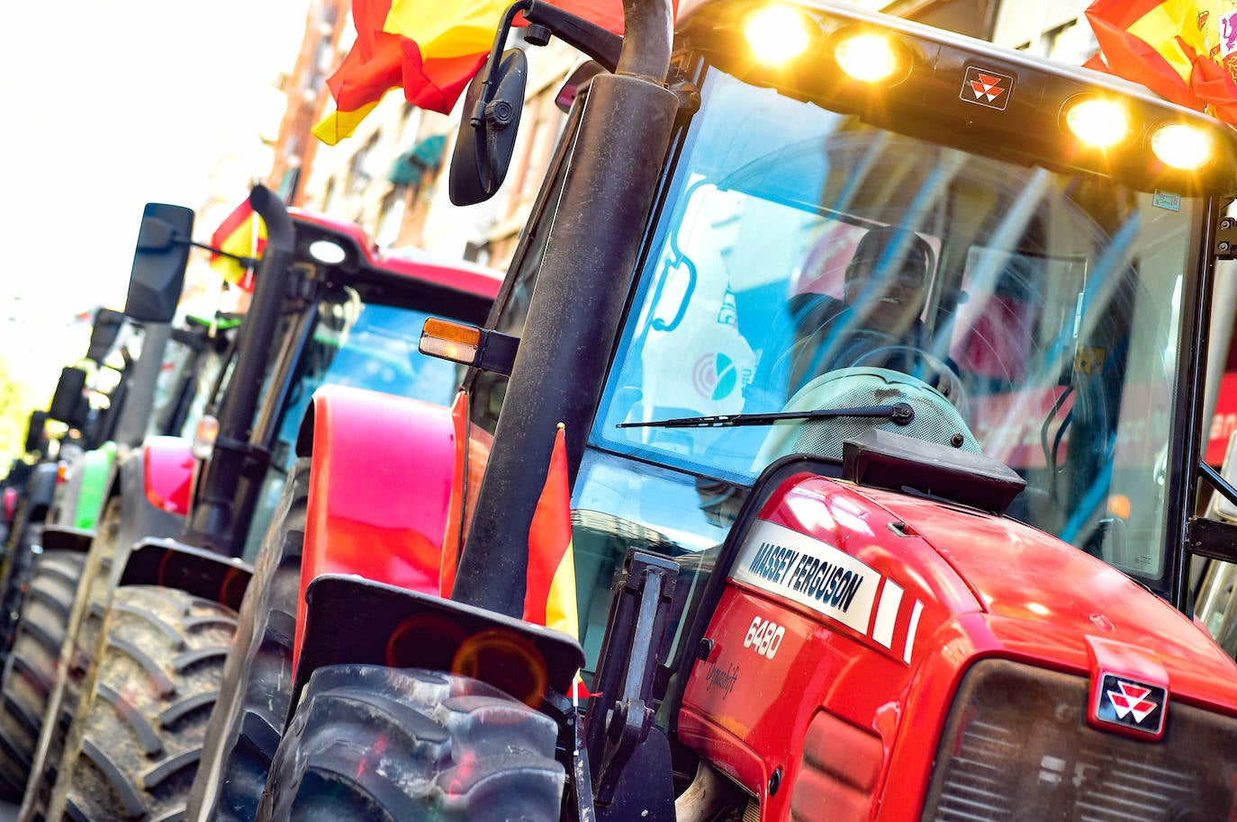 Fotos: Más de 500 tractores y camiones toman este miércoles Murcia en la manifestación del campo