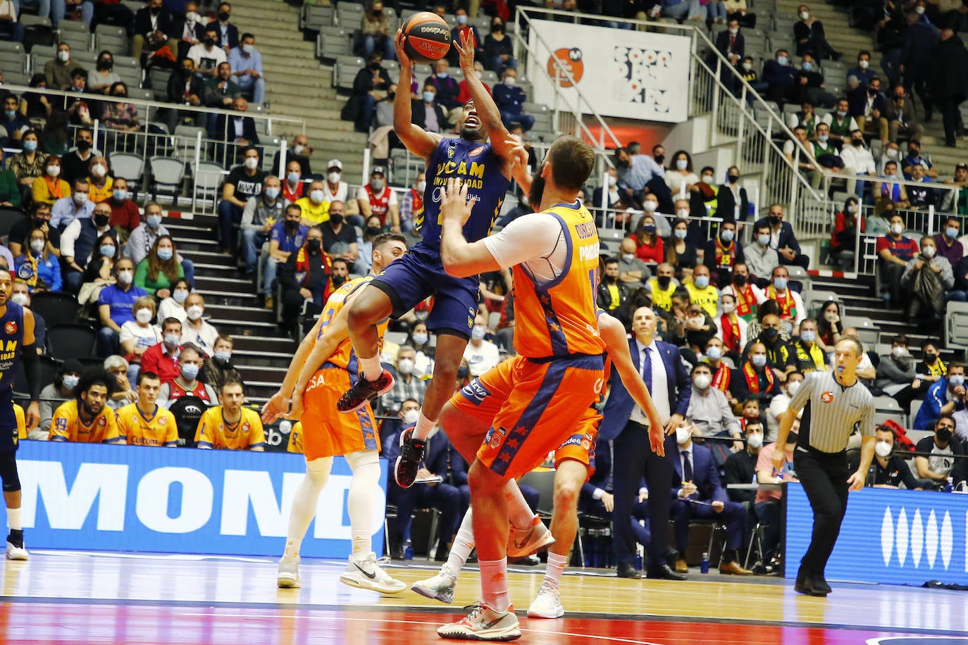 Fotos: La victoria del UCAM Murcia contra el Valencia Basket, en imágenes