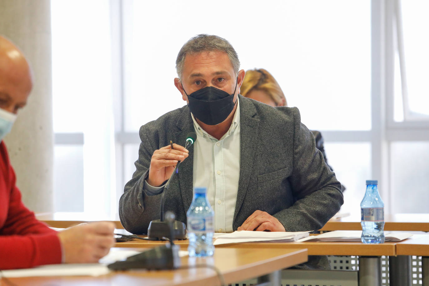 Fotos: El Pleno de Lorca aprueba la moción que afecta a la distancia de las granjas porcinas