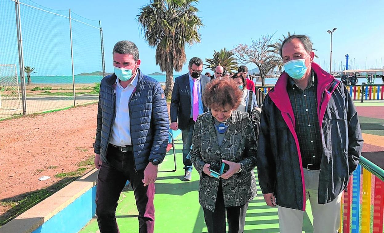 Antonio Luengo, Tatjana Zdanoka y Emilio María Dolores, ayer. 