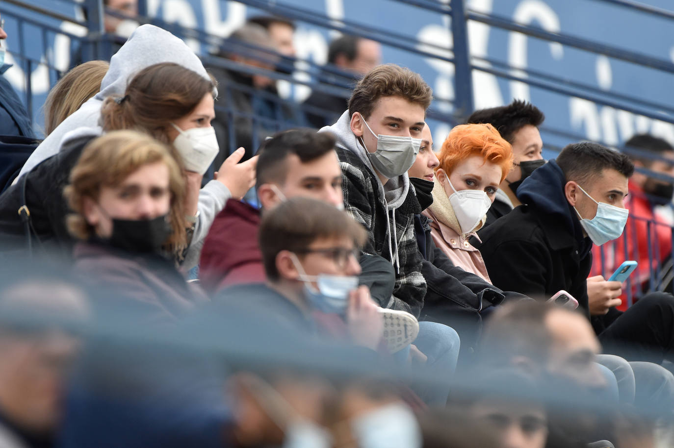 Fotos: Búscate en La Condomina en el partido entre el UCAM y el San Fernando