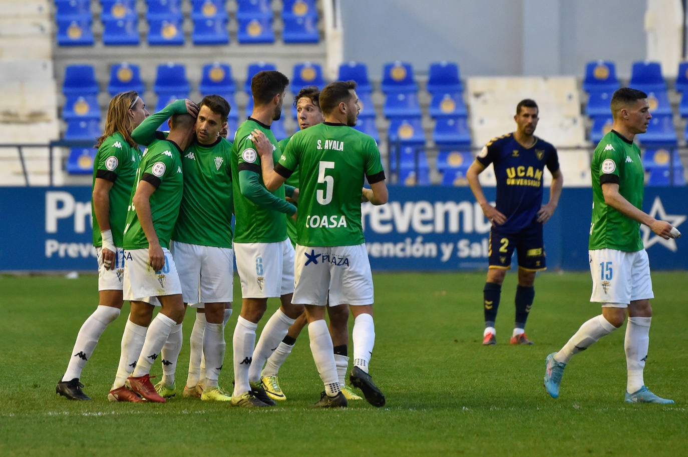 Fotos: La derrota del UCAM contra el San Fernando, en imágenes