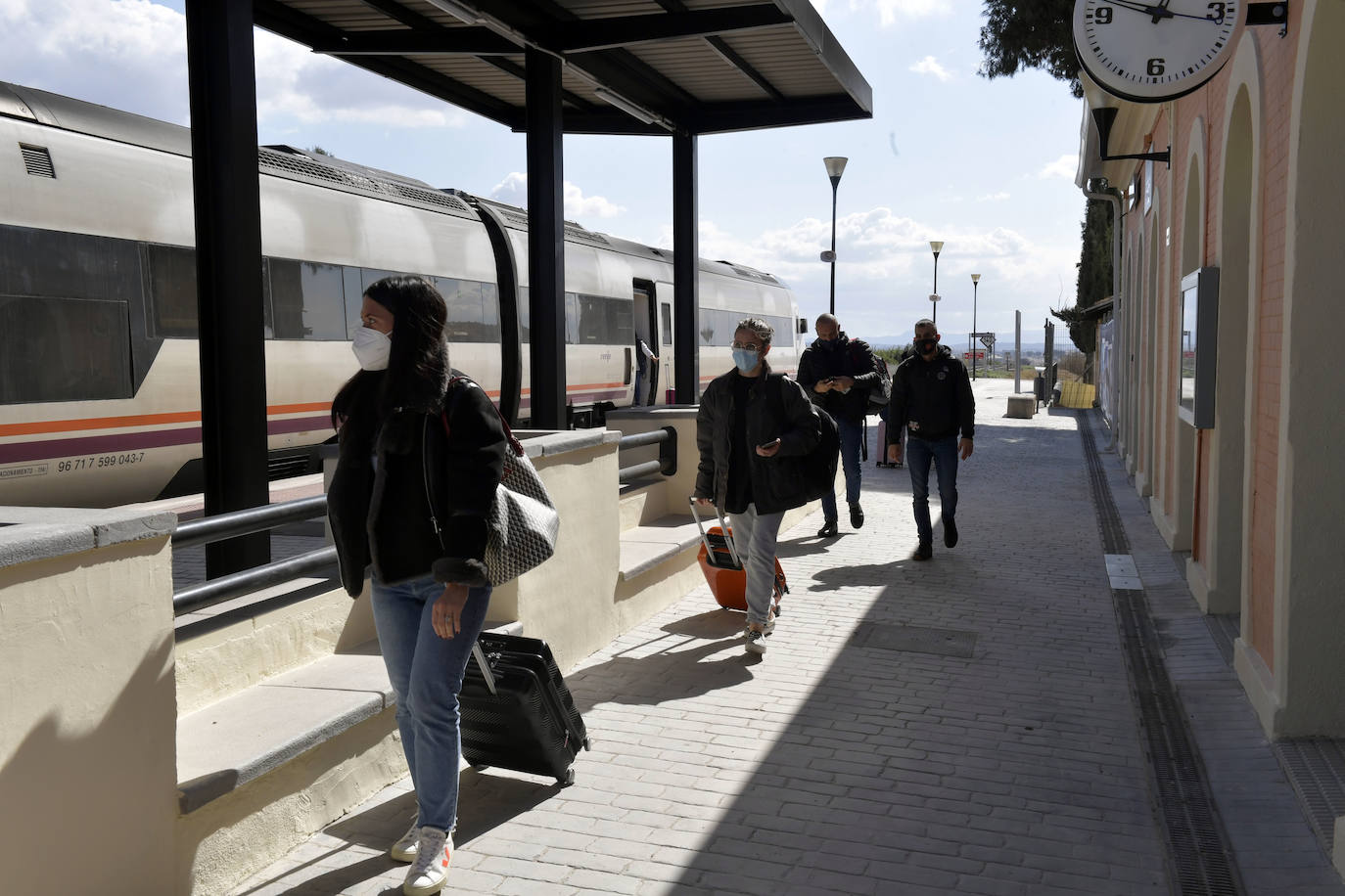 Fotos: Estreno en Archena con trenes casi vacíos