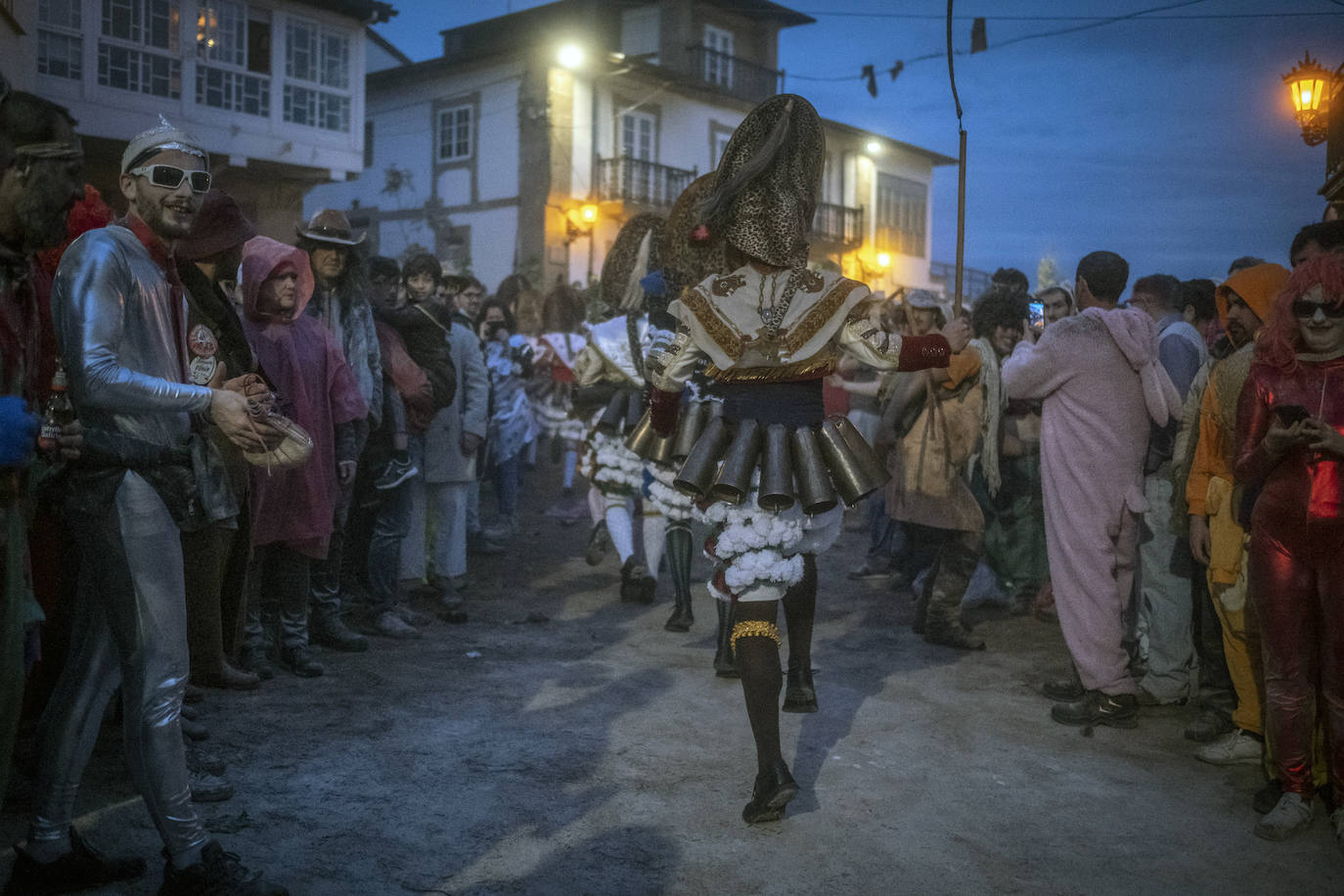 Fotos: Laza recupera las hormigas rabiosas