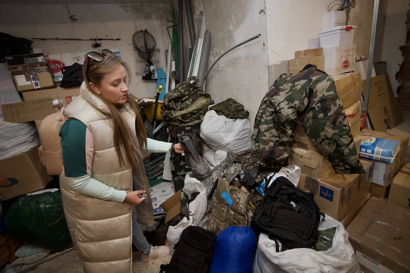 Fotos: Voluntarios ucranianos de la Región recogen víveres para su país