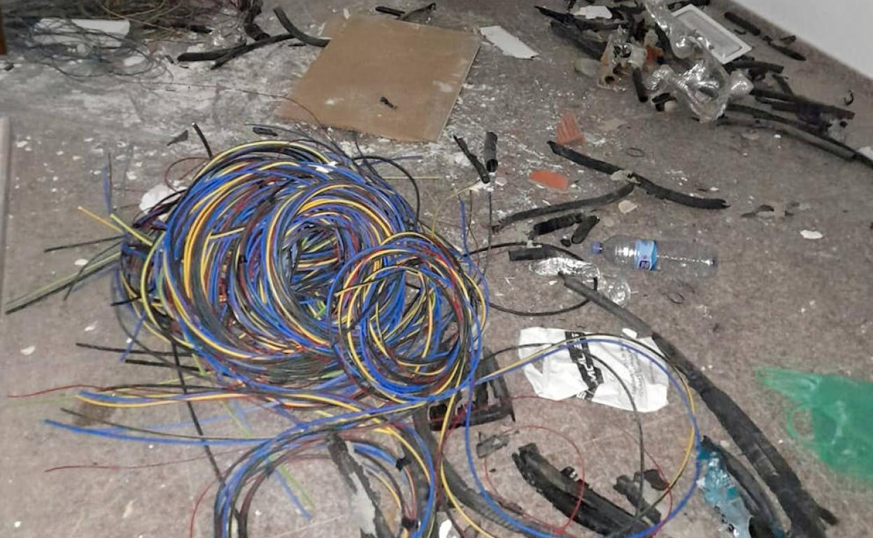 La Guardia Civil ha recuperado restos de cableado robado.