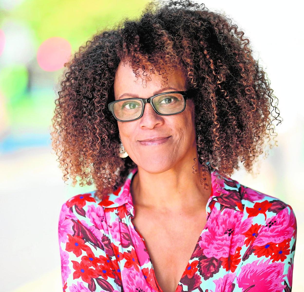 La escritora anglonigeriana Bernardine Evaristo, autora de 'Raíces rubias'.