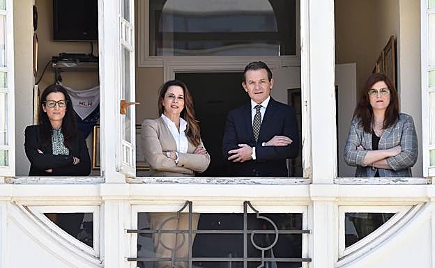 Sevilla Flores Procuradores impulsa el talento femenino