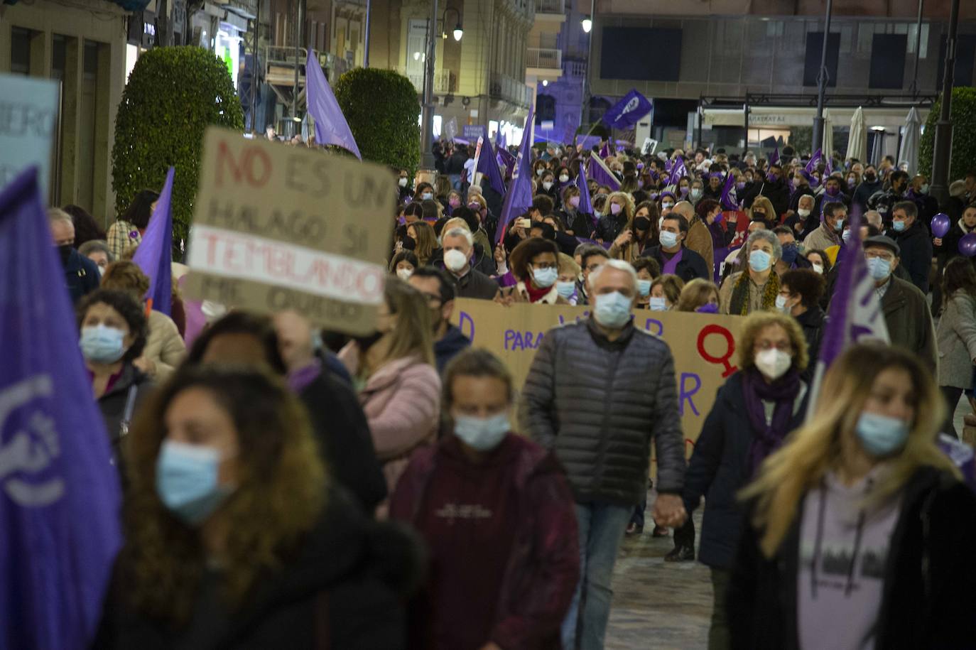 Fotos: Las mujeres se manifiestan en Cartagena