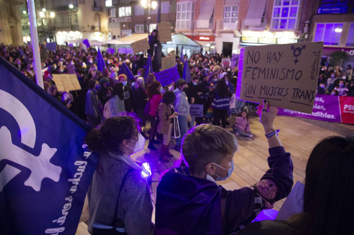 Fotos: Las mujeres se manifiestan en Cartagena