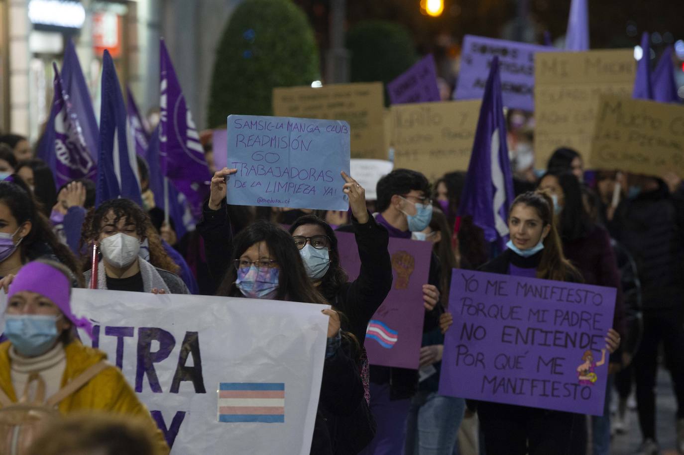 Fotos: Las mujeres se manifiestan en Cartagena
