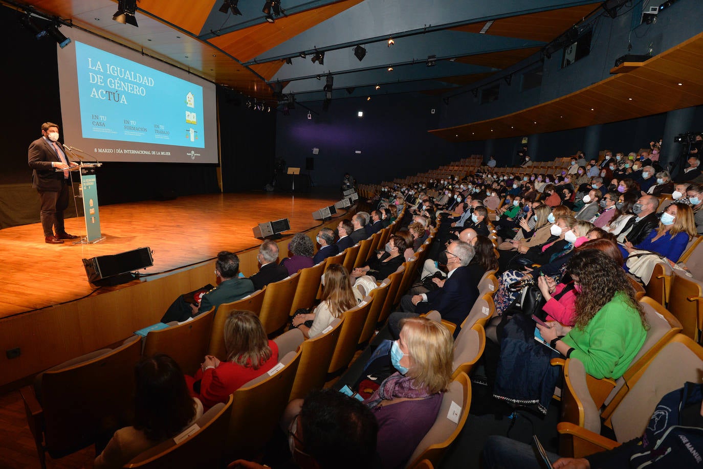 Fotos: Entrega de los Premios 8 de marzo en el Auditorio Víctor Villegas
