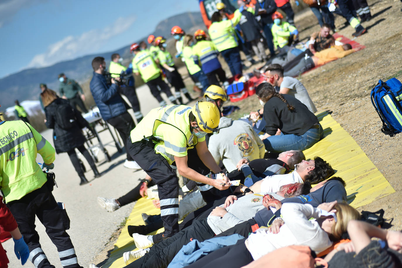 Fotos: Simulacro de accidente aéreo en Corvera para coordinar los servicios implicados en la emergencia