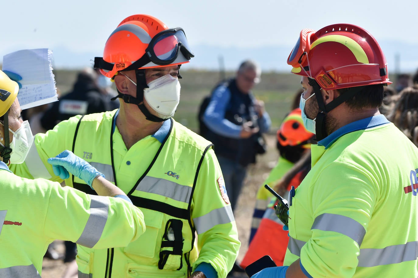 Fotos: Simulacro de accidente aéreo en Corvera para coordinar los servicios implicados en la emergencia