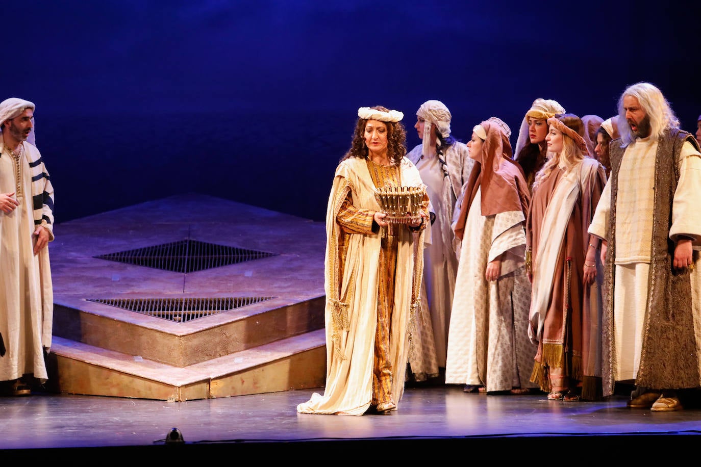 Fotos: Homenaje a Ucrania en el aniversario de &#039;Nabucco&#039; en el teatro Guerra de Lorca