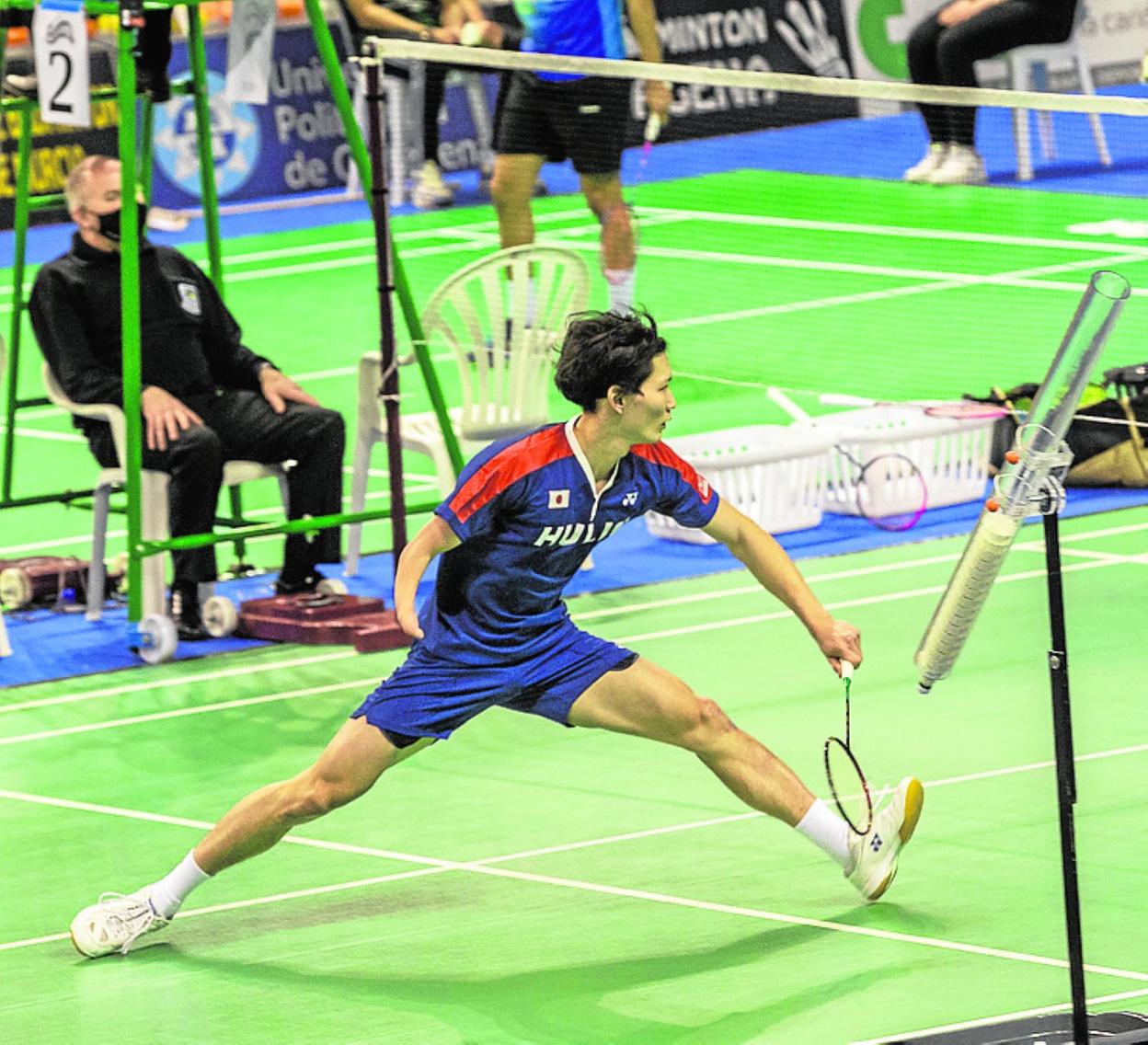 Un jugador asiático, ayer en el Palacio de Deportes. 