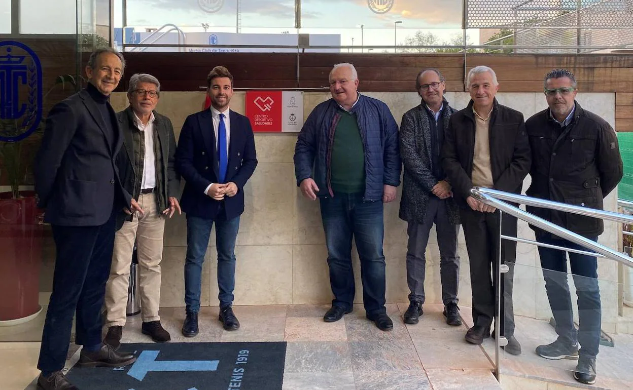 El Real Murcia Club de Tenis, reconocido como el primer Centro Deportivo  Saludable de la Región de Murcia | La Verdad