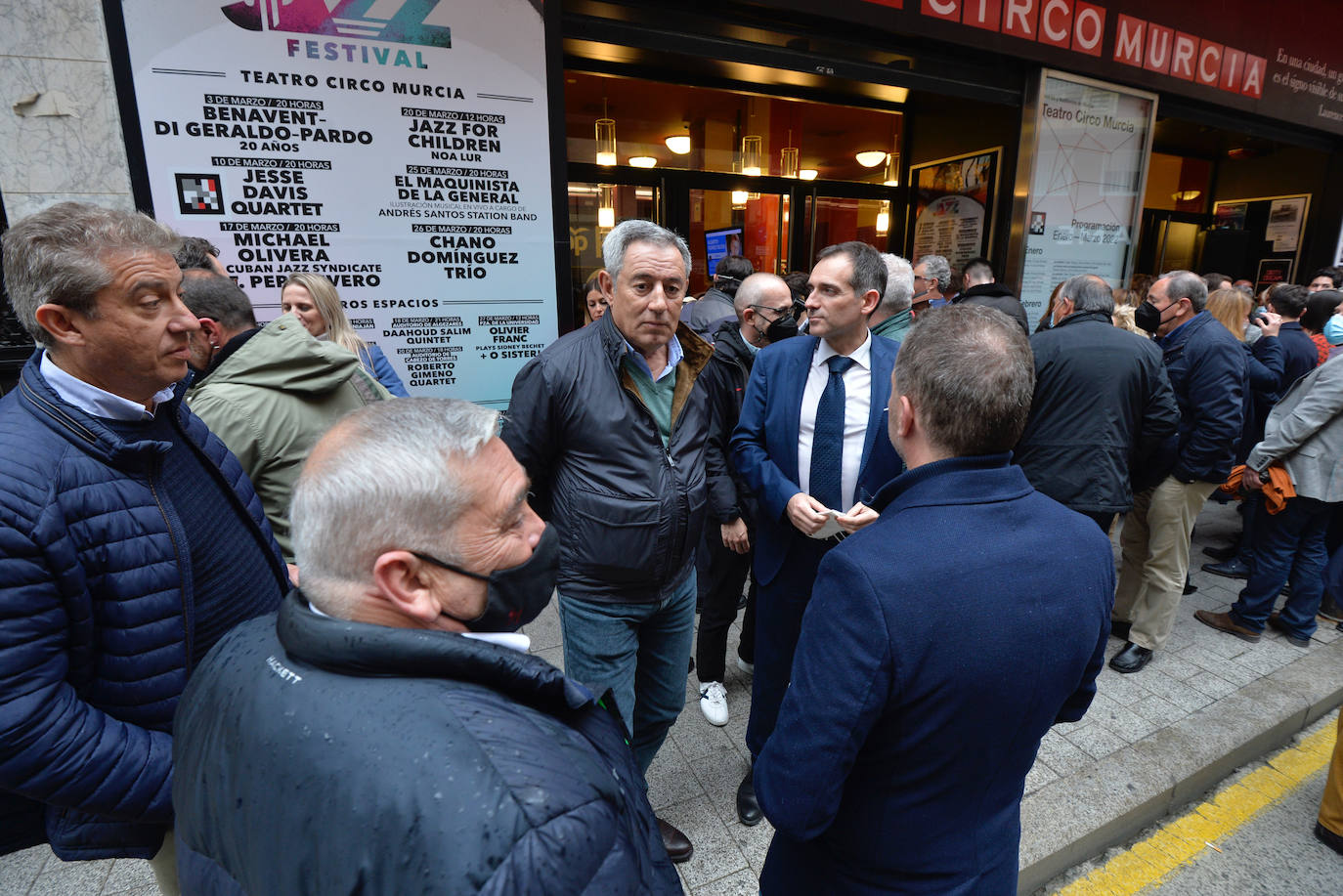 Fotos: Las imágenes del acto de Feijóo en el Teatro Circo de Murcia