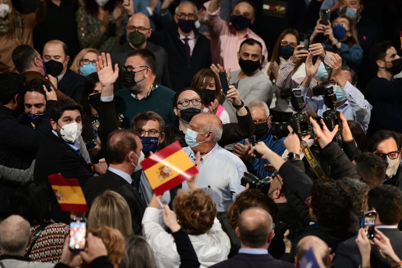 Fotos: Las imágenes del acto de Feijóo en el Teatro Circo de Murcia