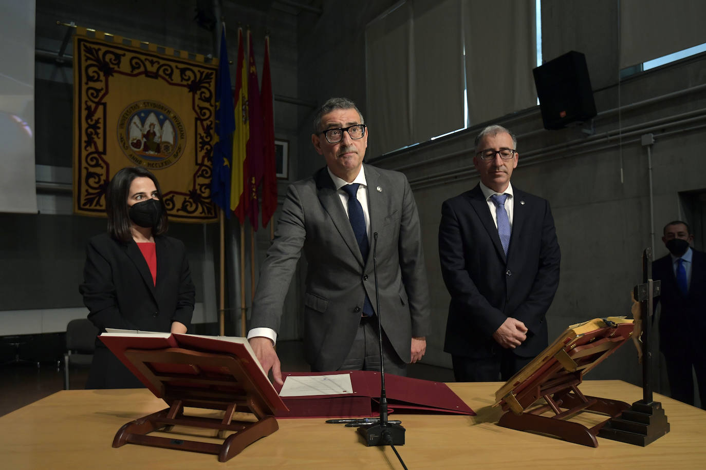 Fotos: La toma de posesión de Luján como rector de la UMU, en imágenes
