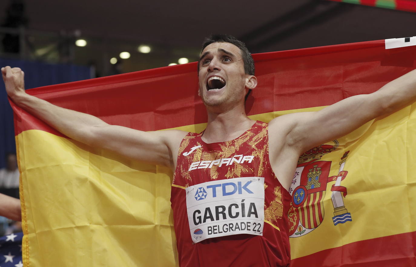 Fotos: El oro de Mariano García en el Mundial de Belgrado de 800 m en pista cubierta