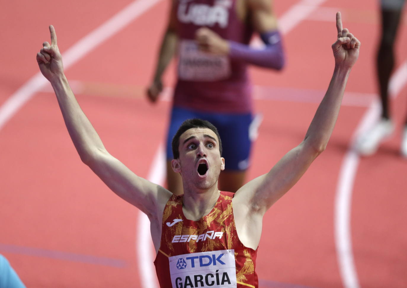 Fotos: El oro de Mariano García en el Mundial de Belgrado de 800 m en pista cubierta