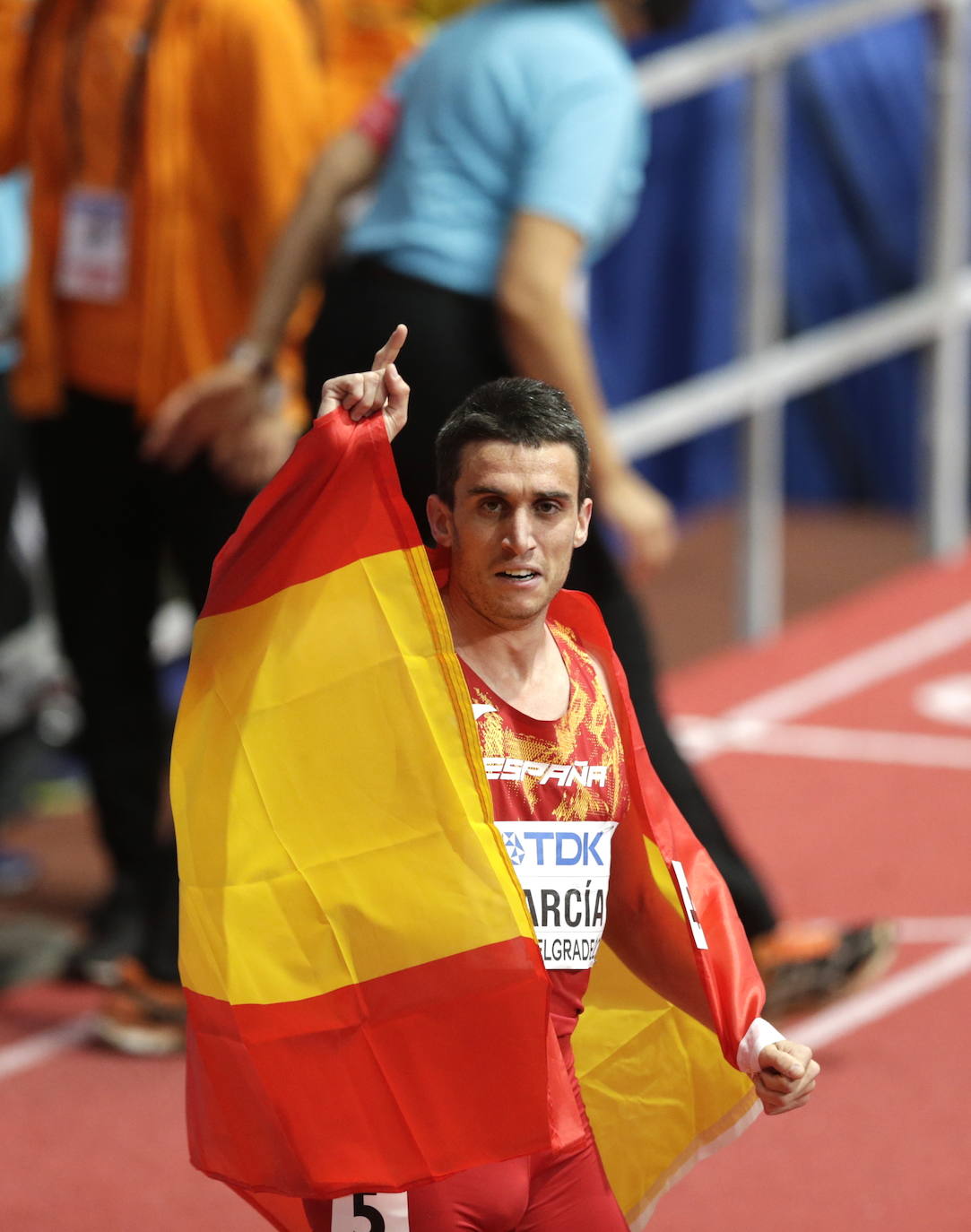 Fotos: El oro de Mariano García en el Mundial de Belgrado de 800 m en pista cubierta