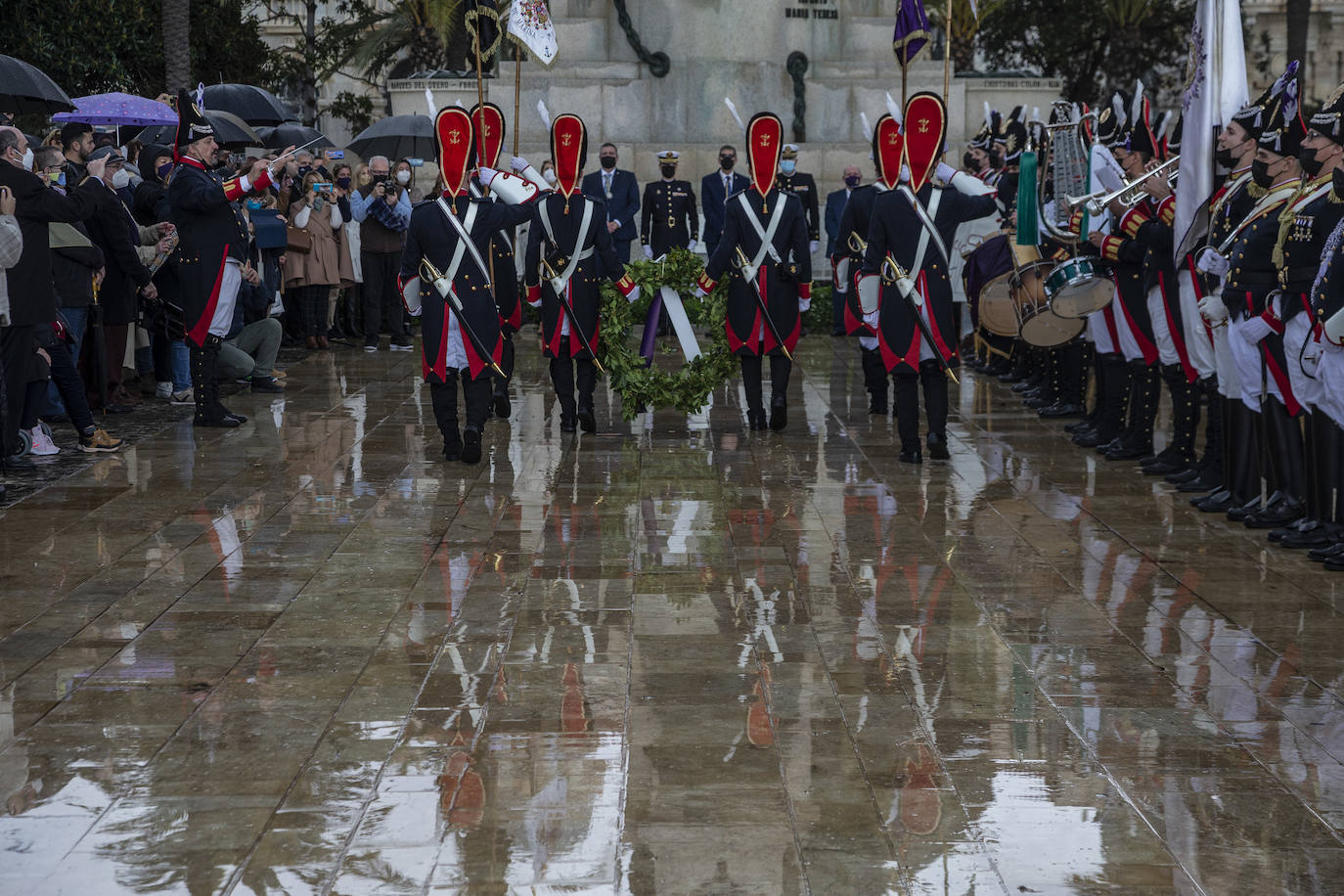 Fotos: Los marrajos honran a José Luis Sáez en Héroes de Cavite