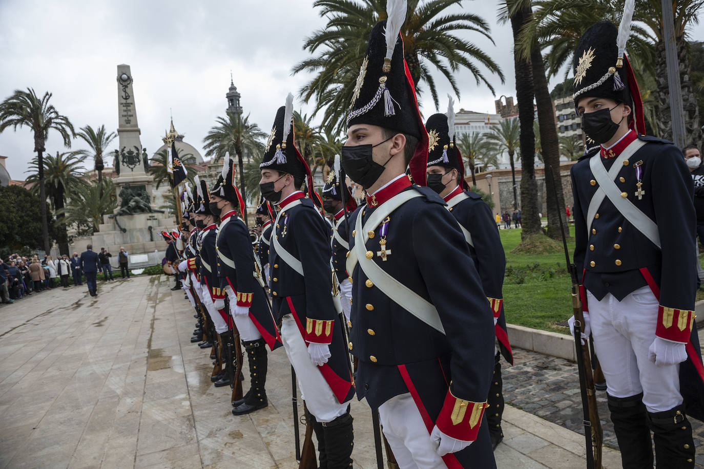 Fotos: Los marrajos honran a José Luis Sáez en Héroes de Cavite